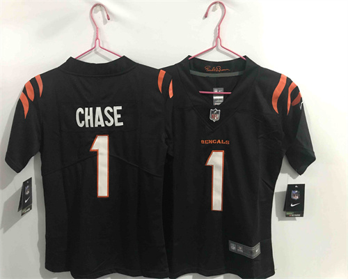 Youth Nike Bengals 1 Ja'Marr Chase Black 2021 NFL Draft Vapor Untouchable Limited Jersey