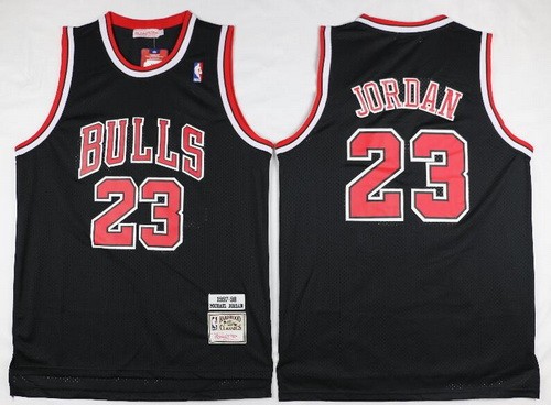 Men's Chicago Bulls #23 Michael Jordan Black 1997 Throwback Swingman Jersey