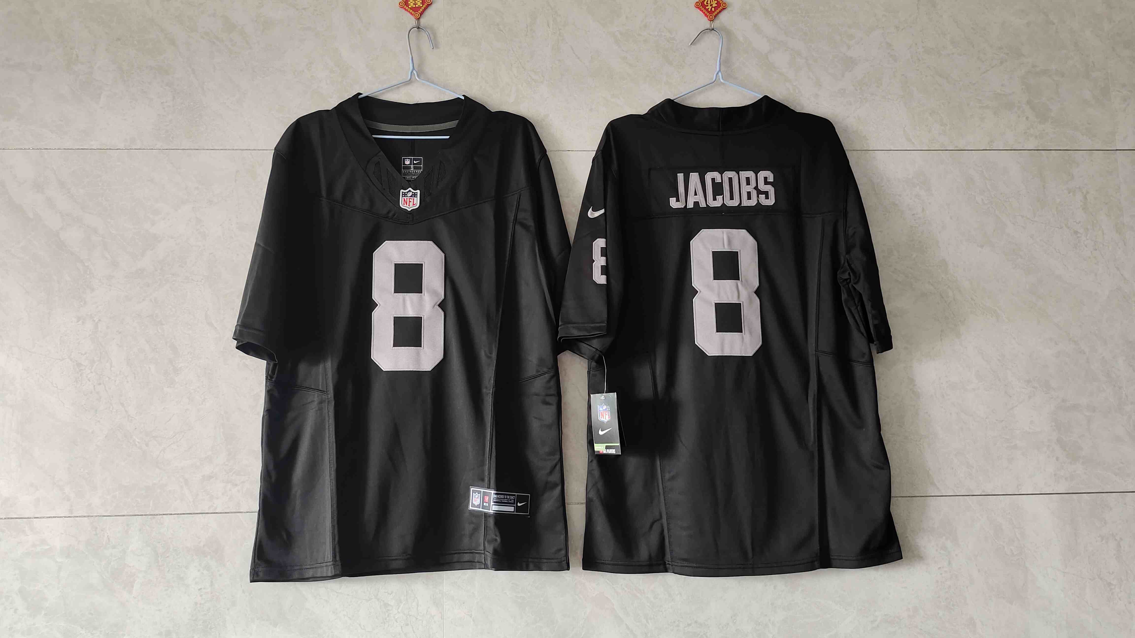 Men's Las Vegas Raiders #8 Josh Jacobs Black 2023 F.U.S.E. Vapor Untouchable Stitched Football Jersey