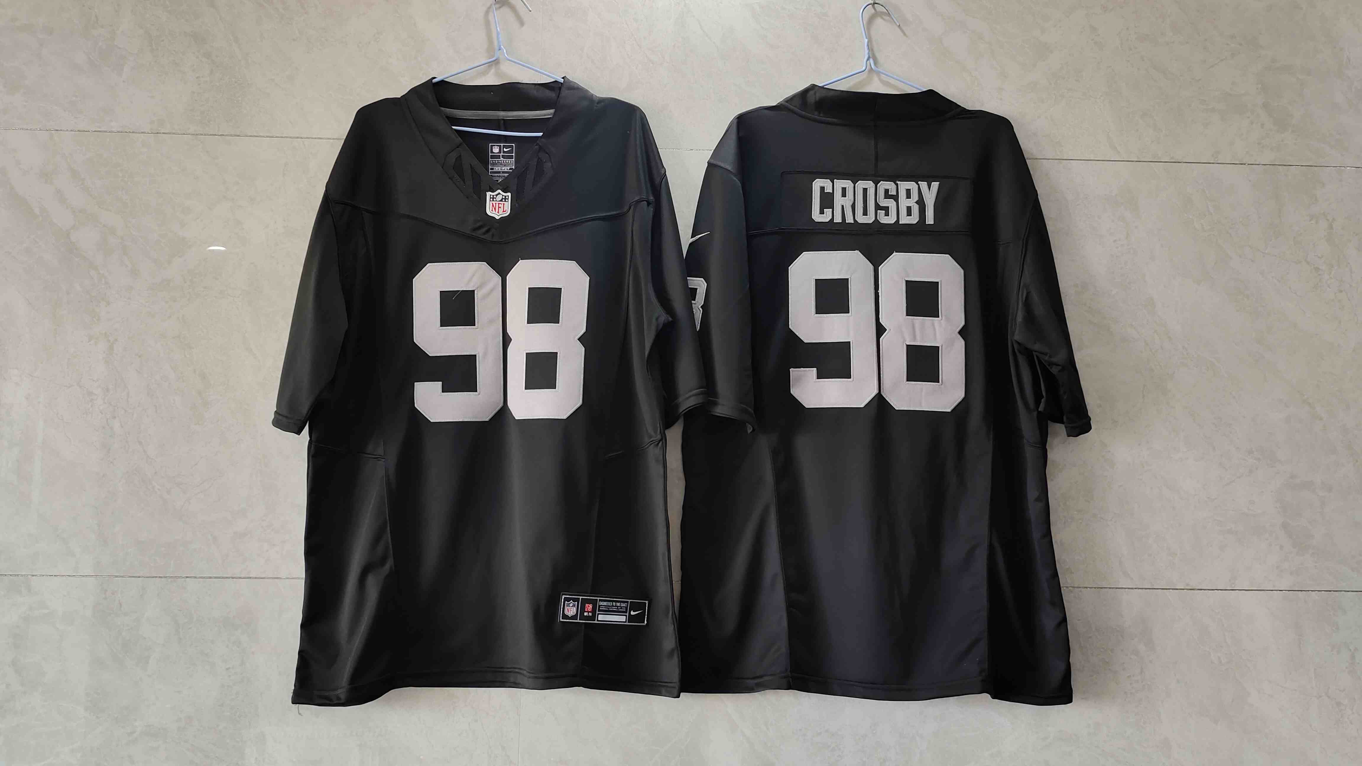 Men's Las Vegas Raiders #98 Maxx Crosby Black 2023 F.U.S.E Vapor Untouchable Stitched Football Jersey