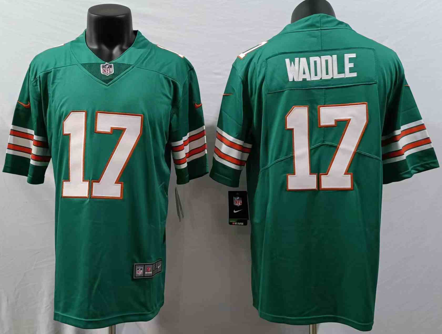 Men's Miami Dolphins #17 Jaylen Waddle Alternate Aqua Vapor Limited Jersey