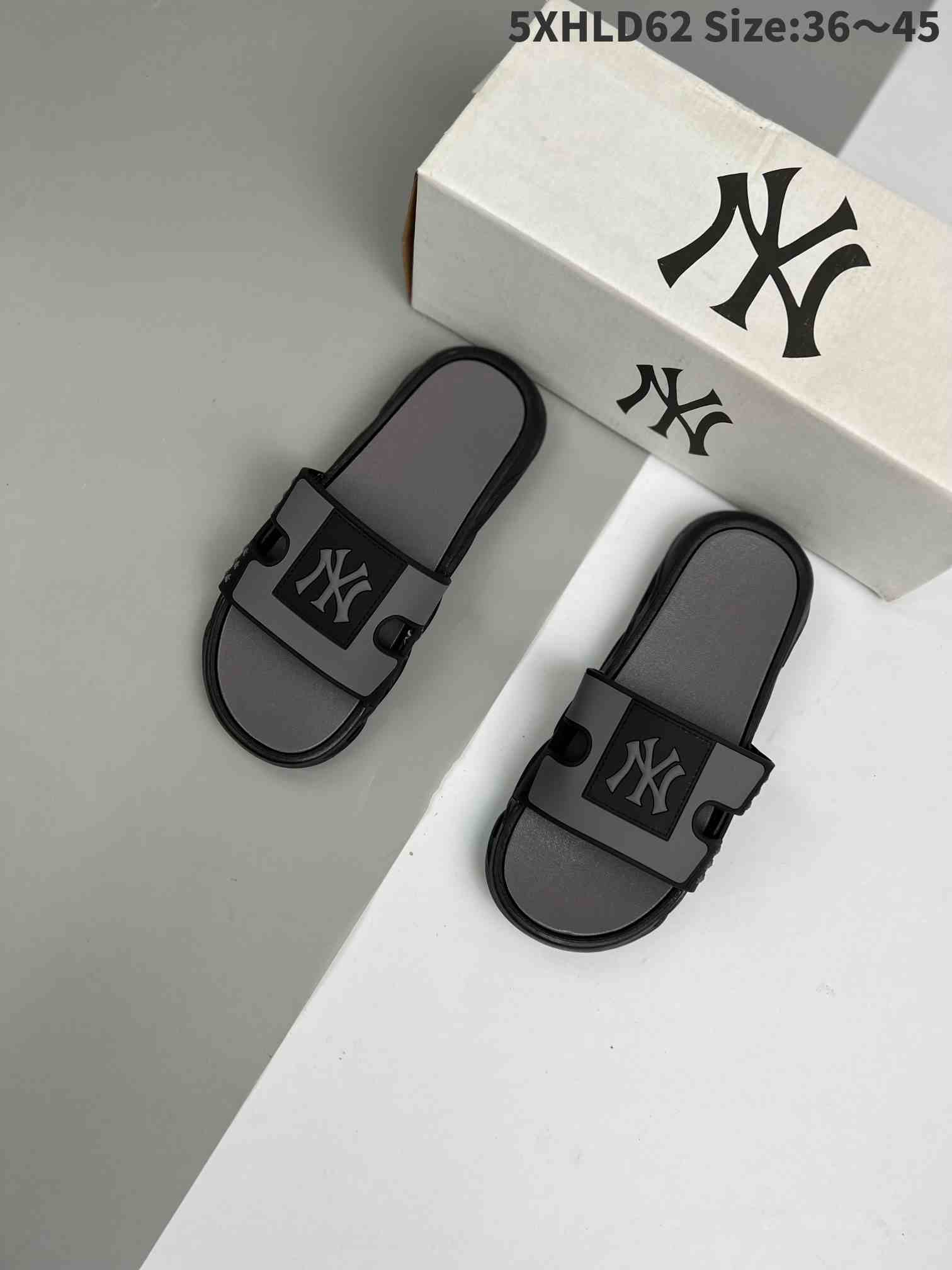 Men's New York Yankees Flip Flops 013