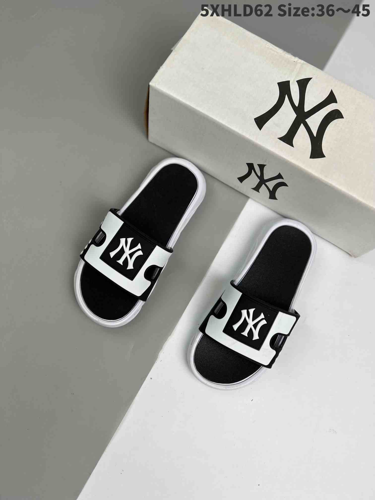 Men's New York Yankees Flip Flops 014