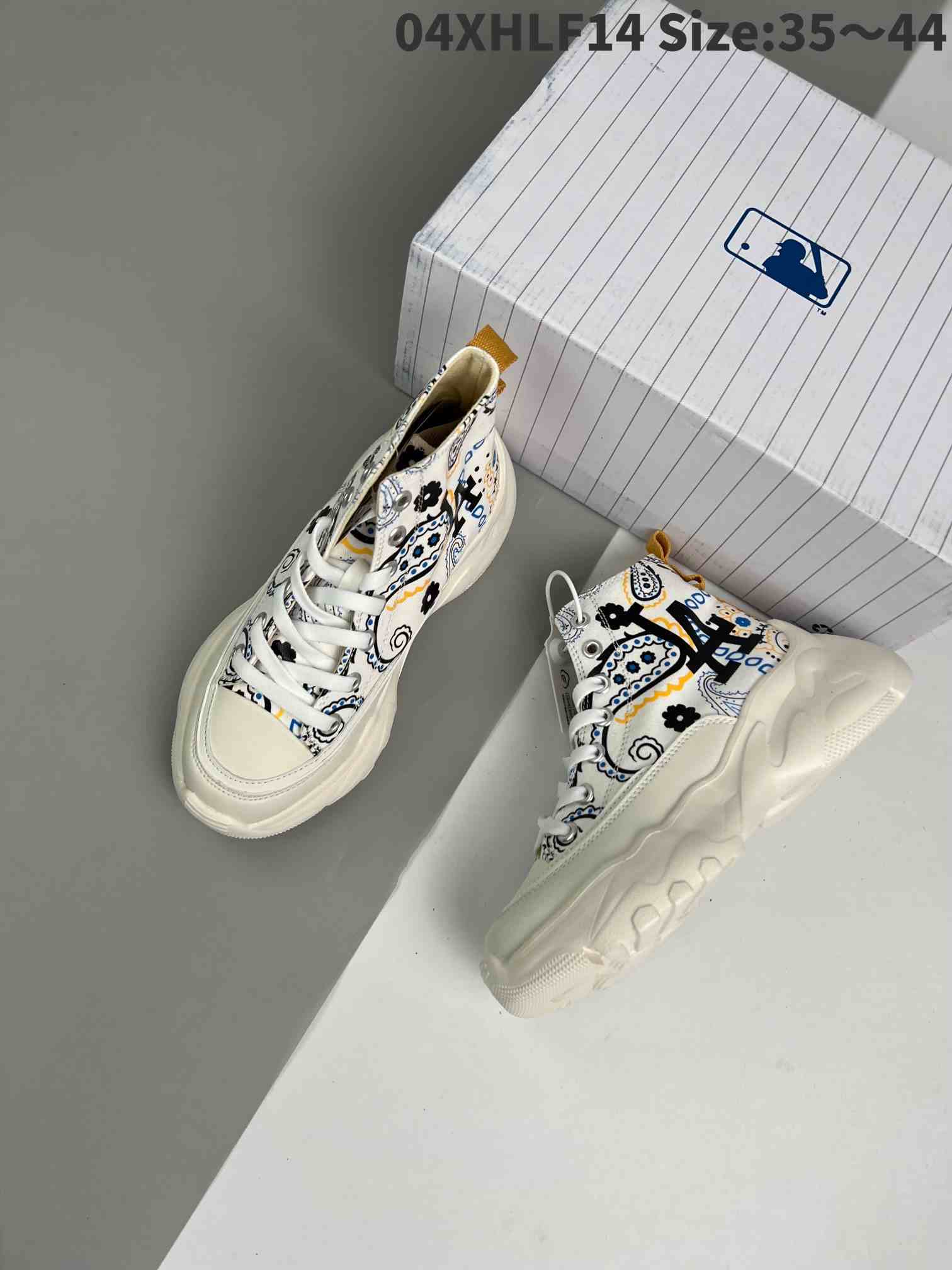 Los Angeles Dodgers  shoes