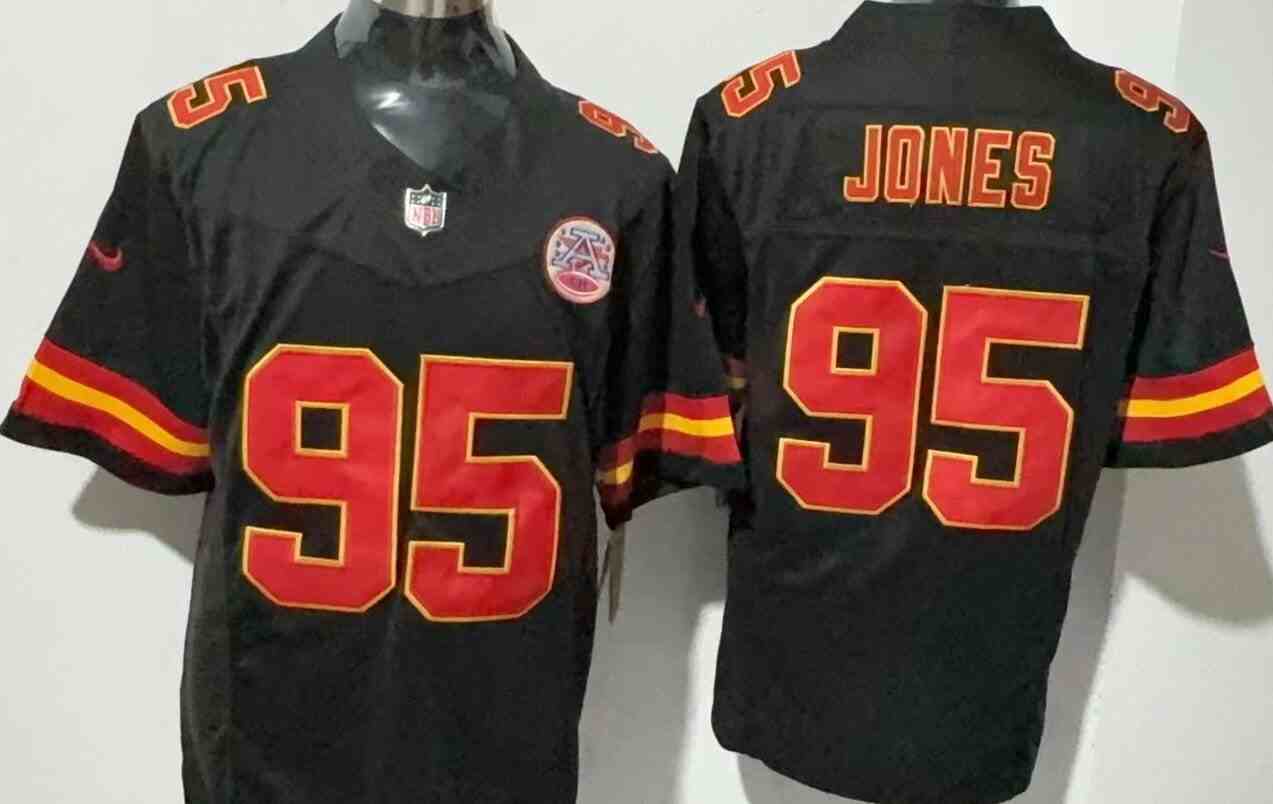 Men's  Kansas City Chiefs #95 Chris Jones Black  F.U.S.E. Vapor Untouchable Limited Stitched Jersey