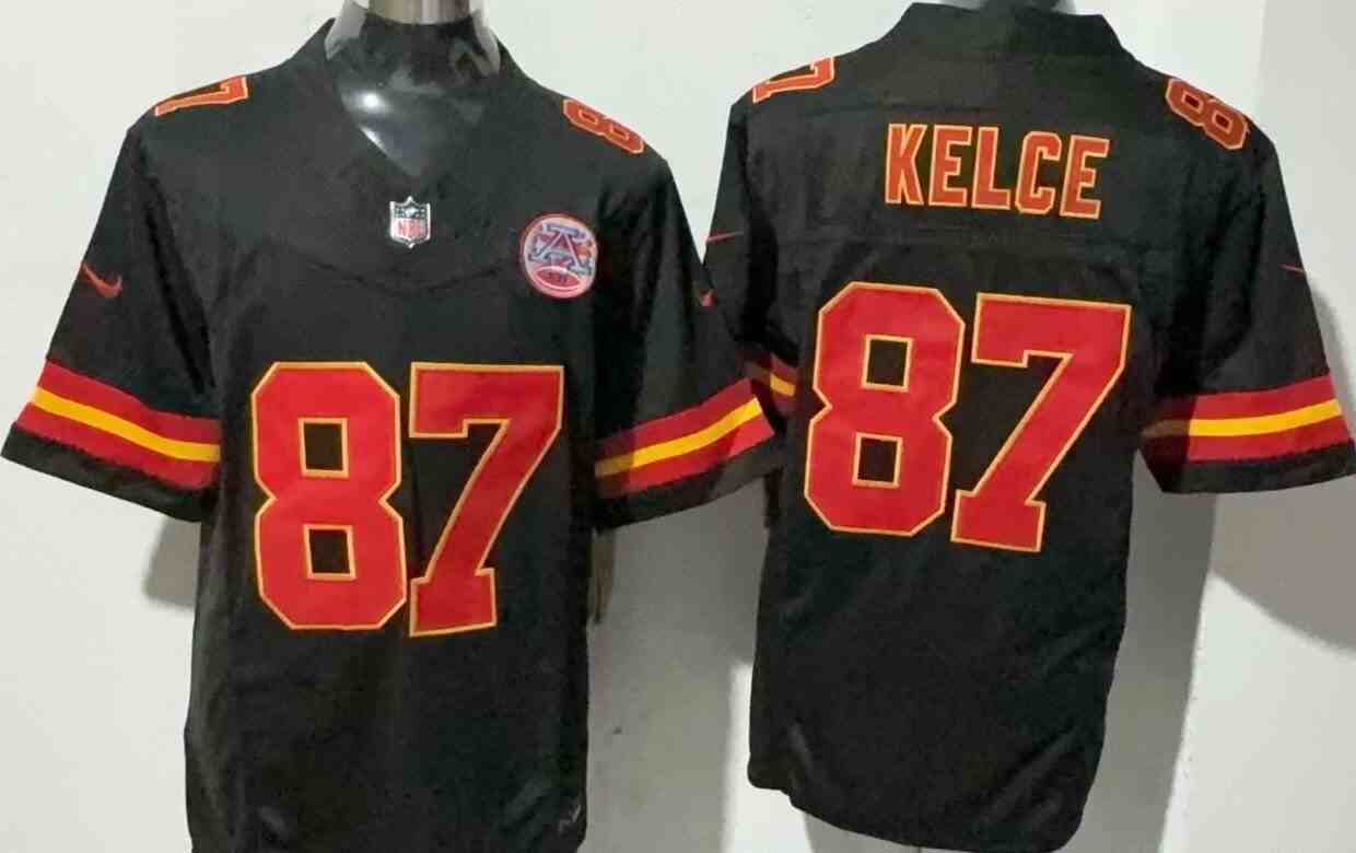 Men's  Kansas City Chiefs #87 Travis Kelce Black  F.U.S.E. Vapor Untouchable Limited Stitched Jersey