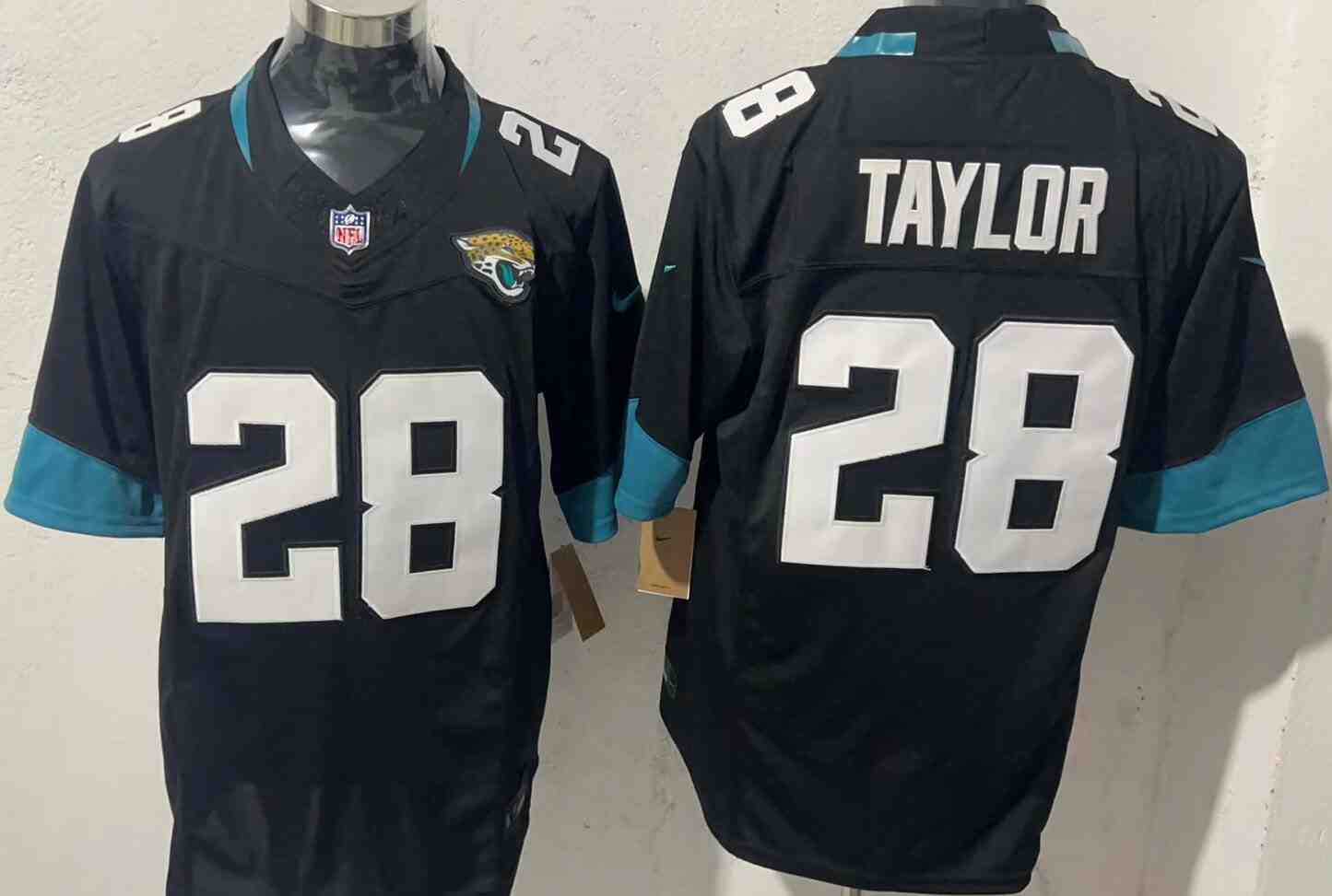 Men's Jacksonville Jaguars #28  Fred Taylor  Black F.U.S.E Vapor Untouchable Limited Football Stitched Jersey
