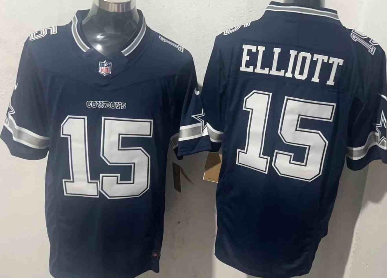 Men's Dallas Cowboys #15 Ezekiel Elliott Navy F.U.S.E Vapor Untouchable Limited Stitched Football Jersey