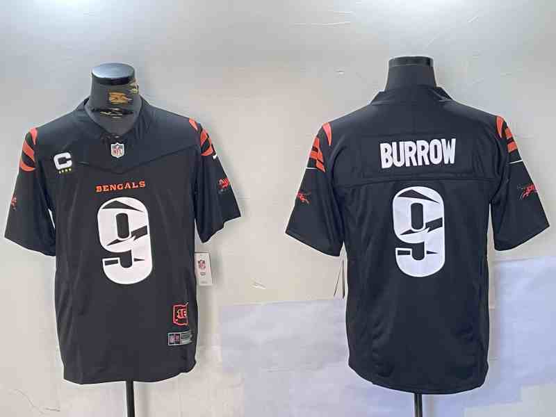 Men's Cincinnati Bengals #9 Joe Burrow Black F.U.S.E. With 4-Star C Patch Special Vapor Untouchable Limited Stitched Football Jersey