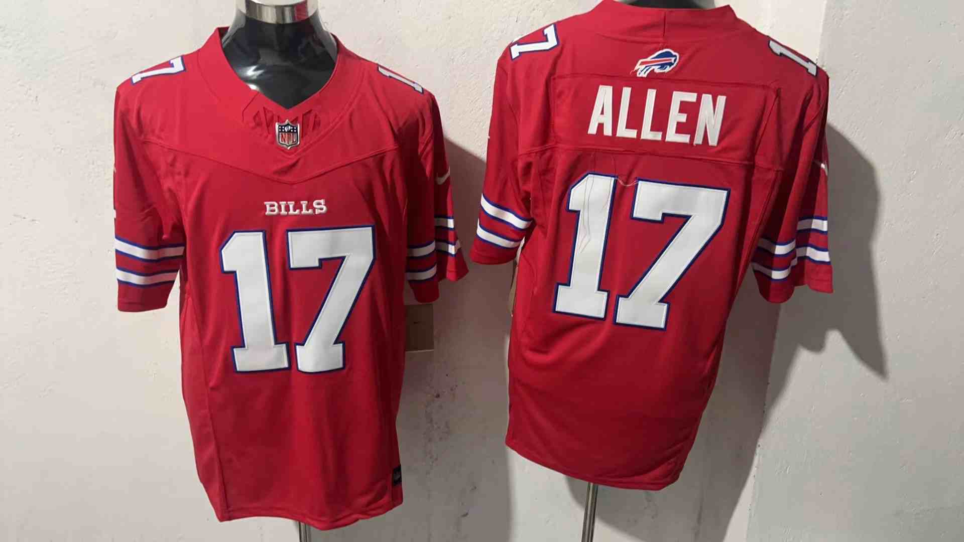 Men's Buffalo Bills #17 Josh Allen Red Limited Football Stitched Jersey