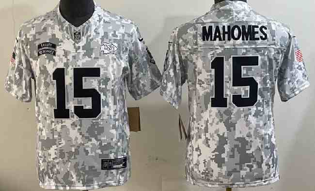 Youth Kansas City Chiefs #15 Patrick Mahomes 2024 F.U.S.E Arctic Camo Salute To Service Limited Stitched Football Jersey