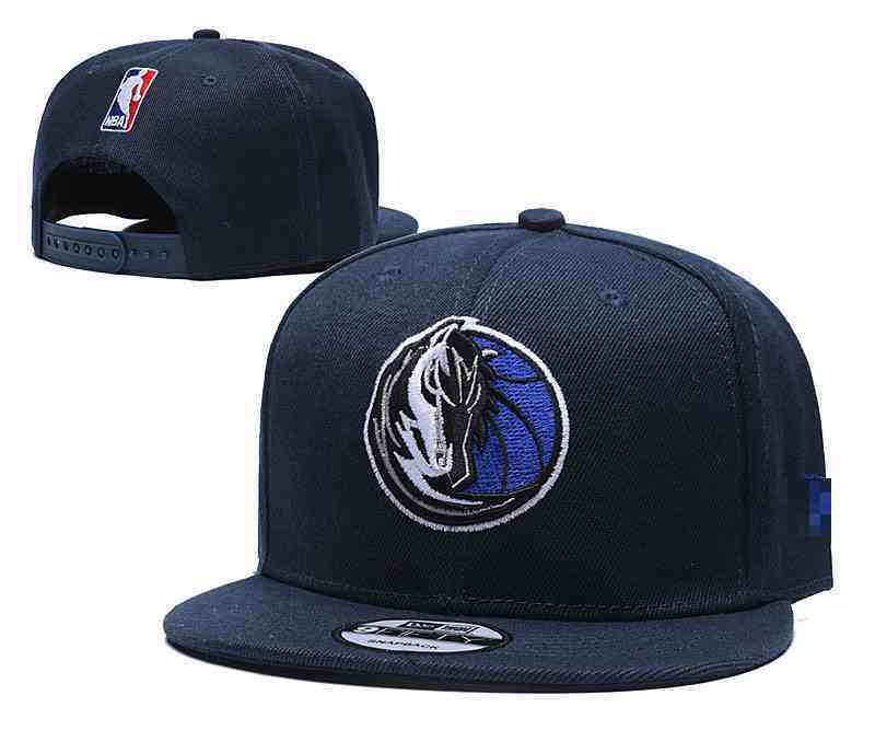 Dallas Mavericks Snapback cap TX8