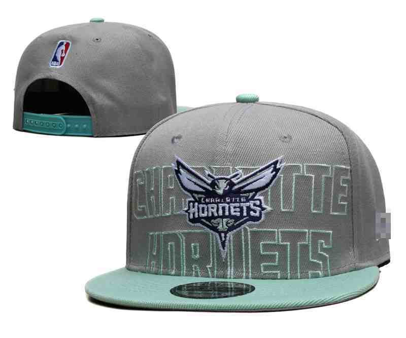 Charlotte Hornets Snapback cap TX4
