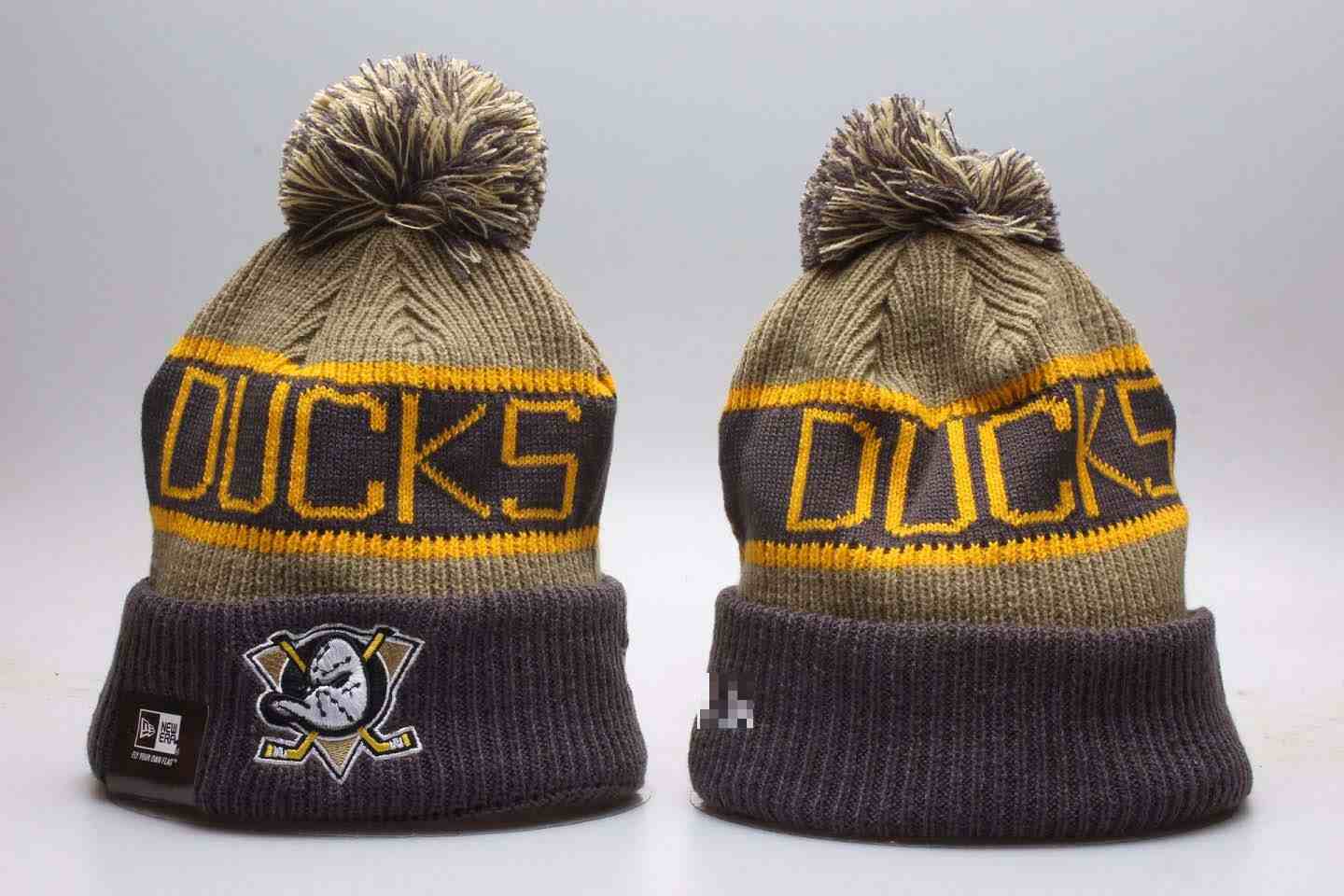 Anaheim Ducks knit hat YP