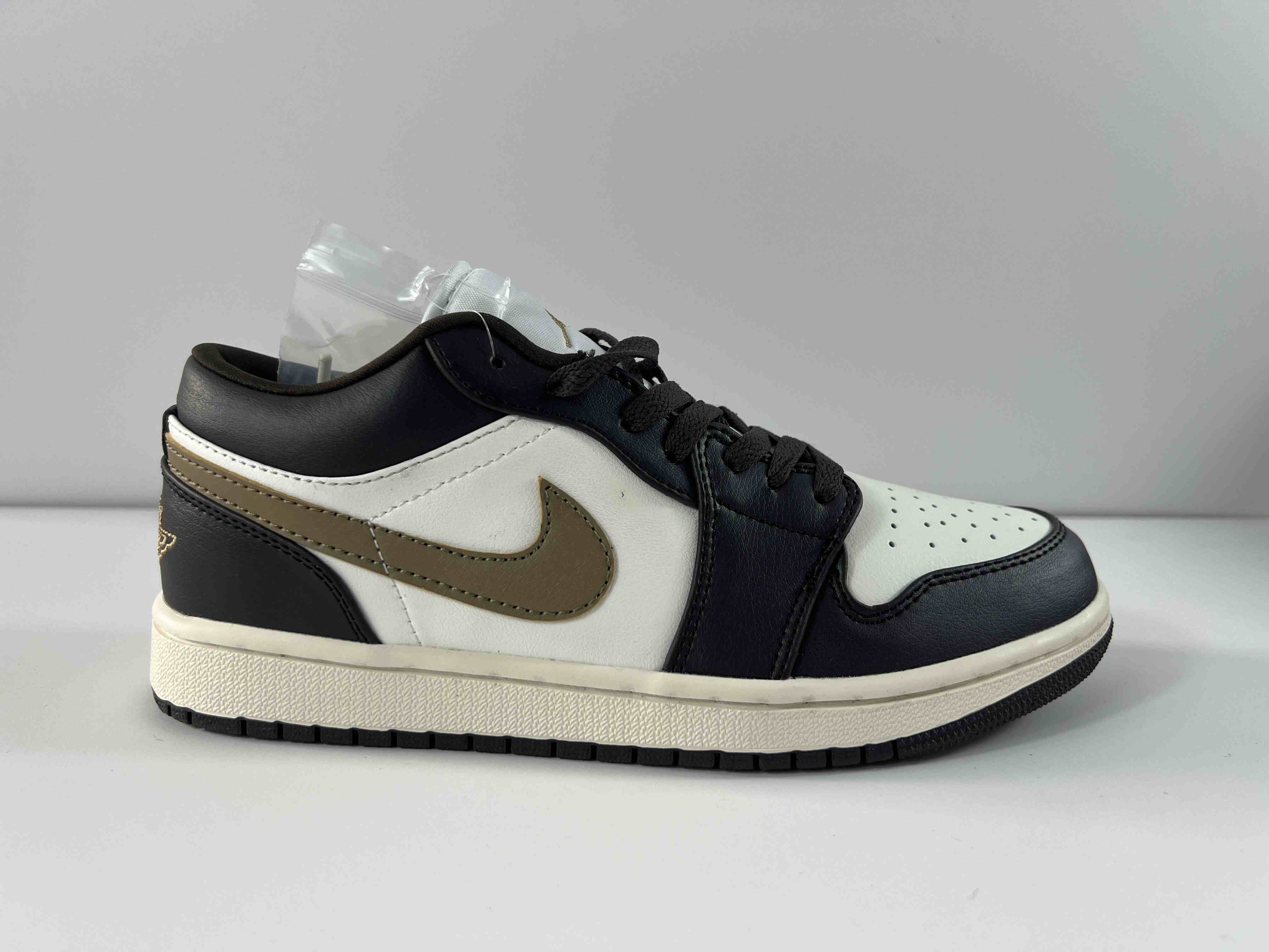 Air Jordan 1 Mocha Gold Hook   us5.5-us12 Men's shoes DC0774-200