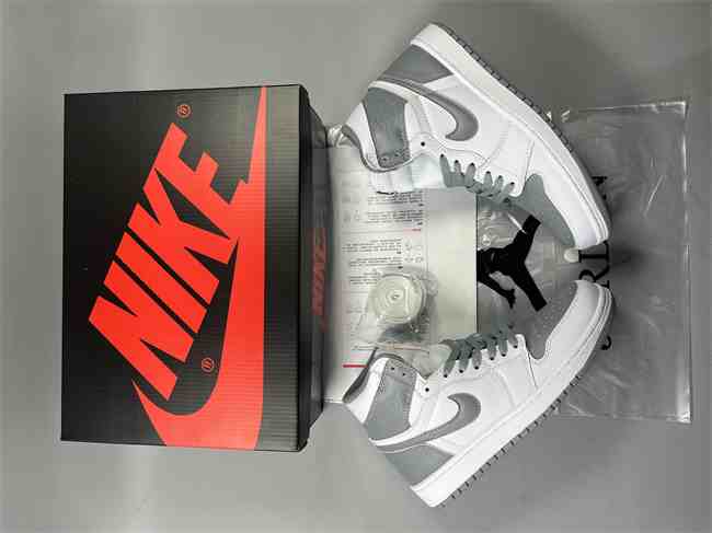 Men's Running Weapon Air Jordan 1 Grey White Shoes 0597