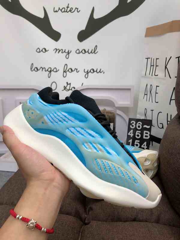 DS-374D Genuine Adidas Yeezy Boost 700 V3 Coconut 700 3rd Generation Popcorn Running Shoes Blue
