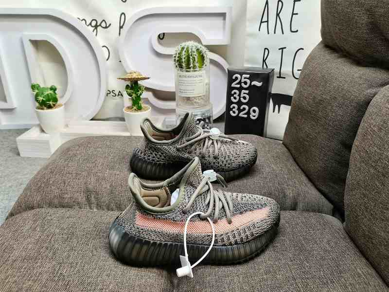 Kids Unisex Shoes YZY 350 V2 CMPCT KIDS Yeezy 350 Boost V2 us8k-us3 Grey shoes 1