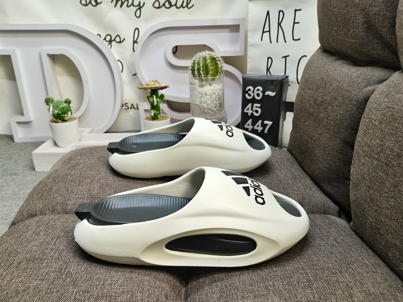 60DS-447D Adidas Genuine Exclusive Kanye West x Adidas Yeezy Slide Cloud Slides for Women and Men  White