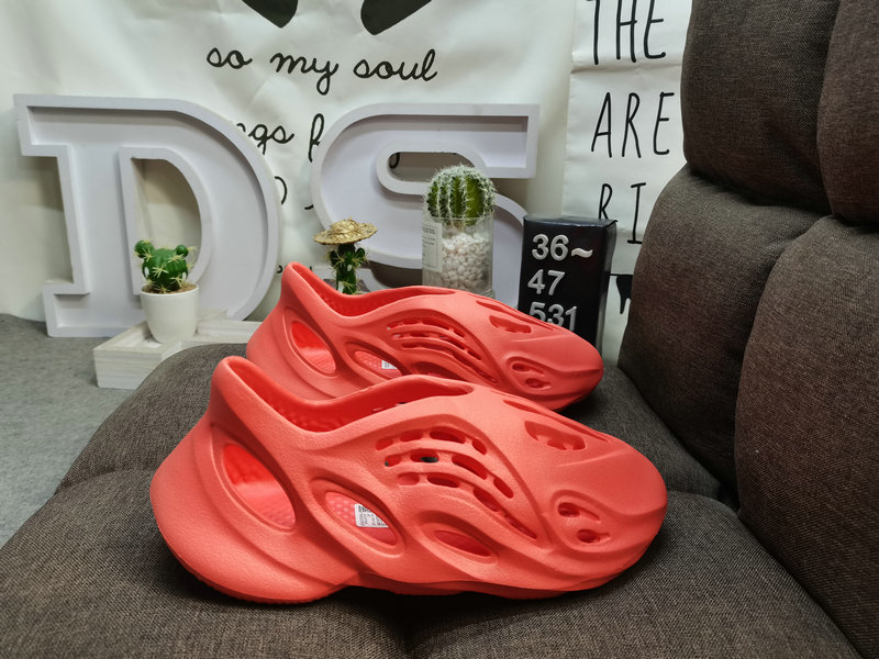 50DS-531DAdidas Yeezy Slide Coconut minimalist Cheye Outdoor Beach Hole Sandals  1