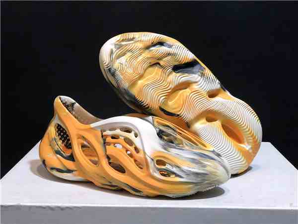 Men's Yeezy Foam Runner  Yellow Slide us5.5-us13 crocs