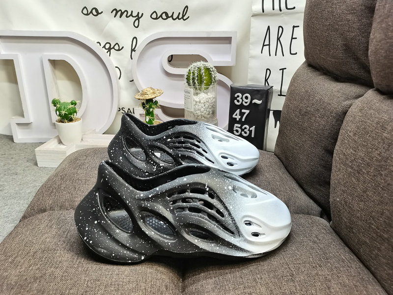 80DS-531DAdidas Yeezy Slide Coconut minimalist Cheye Outdoor Beach Hole Sandals 4