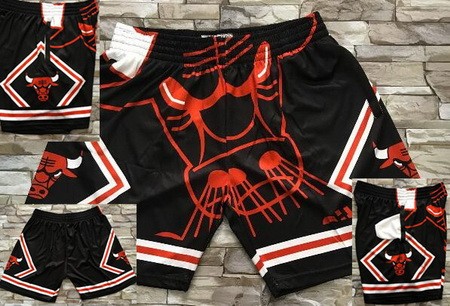 Men's Chicago Bulls Black Pockets Hollywood Classic Printed Shorts