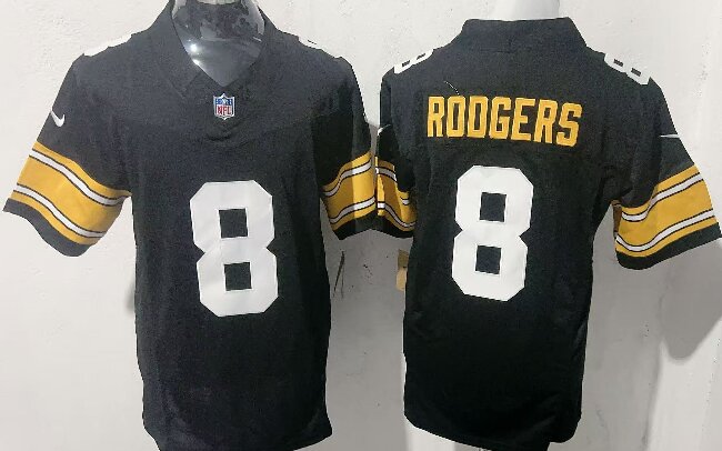 Men's Pittsburgh Steelers #8 Aaron Rodgers Black 2025 F.U.S.E. Vapor Untouchable Limited Stitched Jersey